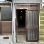(玄関)